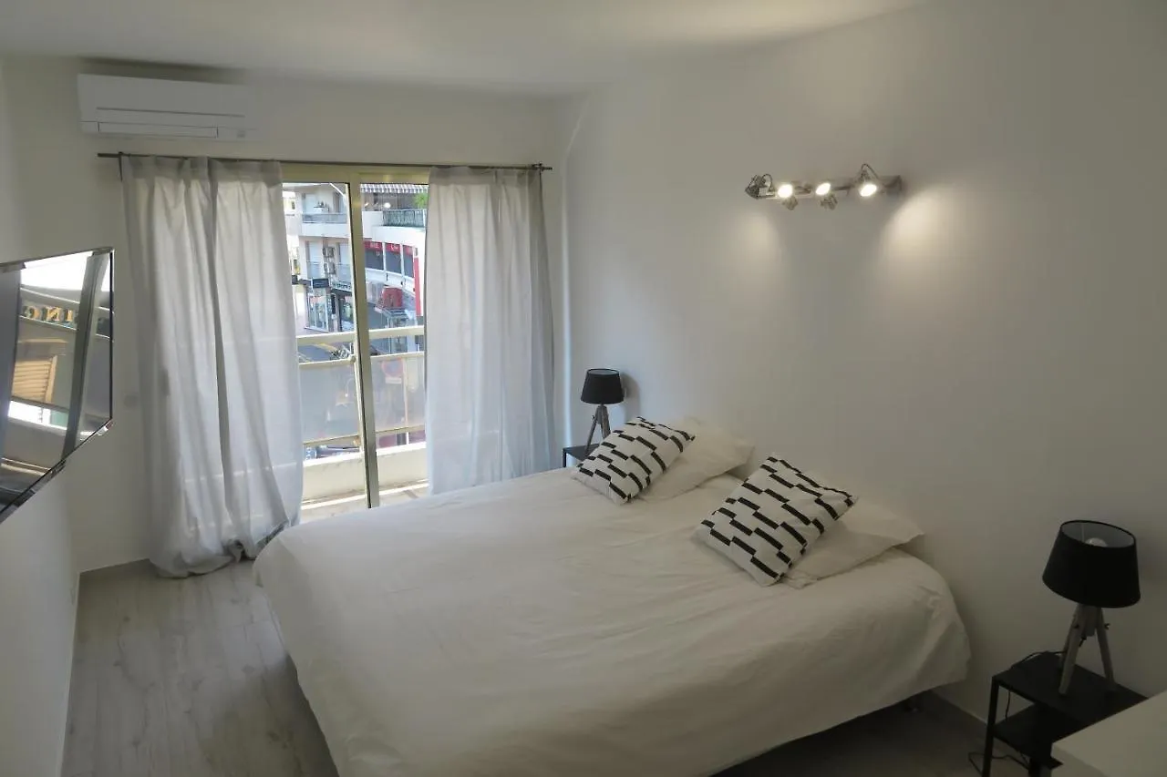 Luxe 6 couchage proxi bord de mer centre ville Cannes Appartement